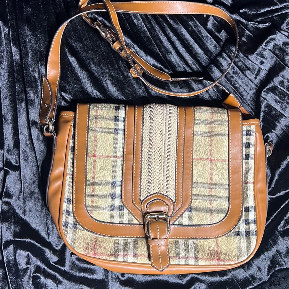 Burberry crossbody bag